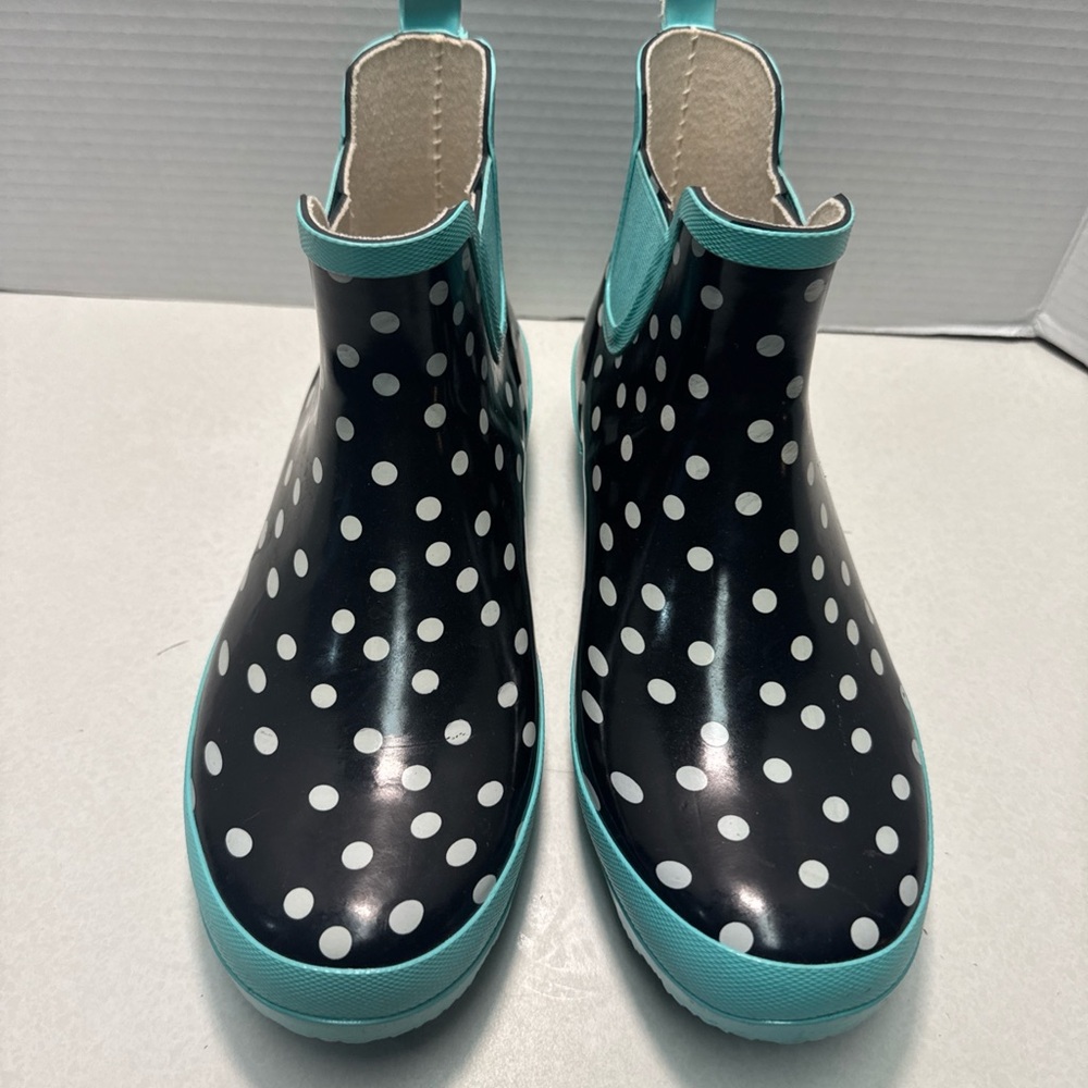 Gardenline Polka Dot Rain Boots with Teal Accents- Size 10